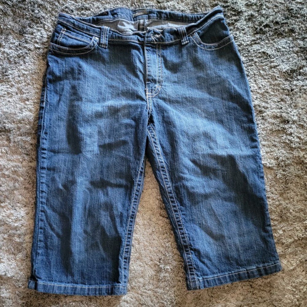 Women's Cabelas Skimmer Bermuda Shorts Capri Size 16